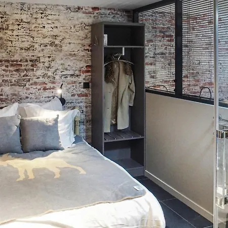 1+1 Apartment *